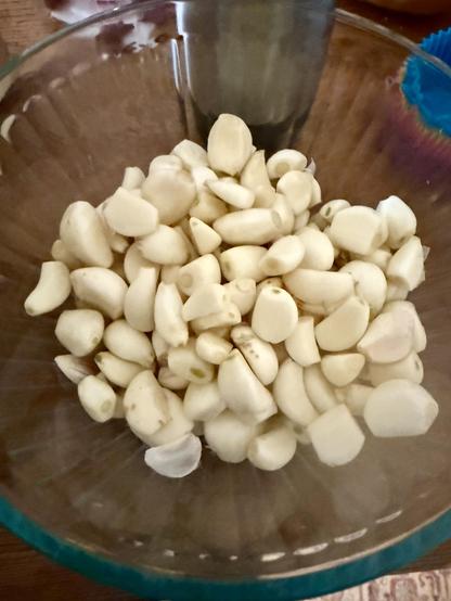 Skinned garlic cloves